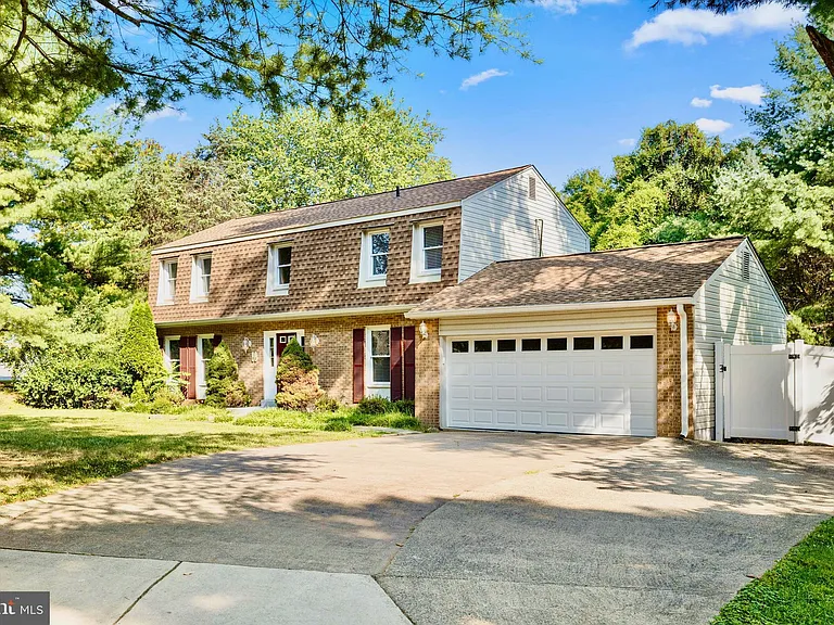 1518 Gingerwood Ct — Photo 1