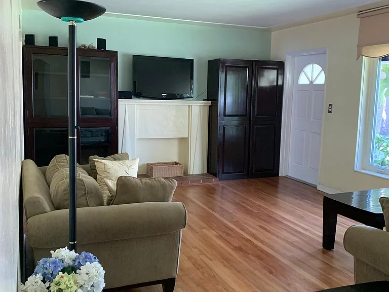 918 Ortega Ave — Photo 6