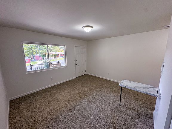 3rd image of 1595 Soco Rd APT 3
