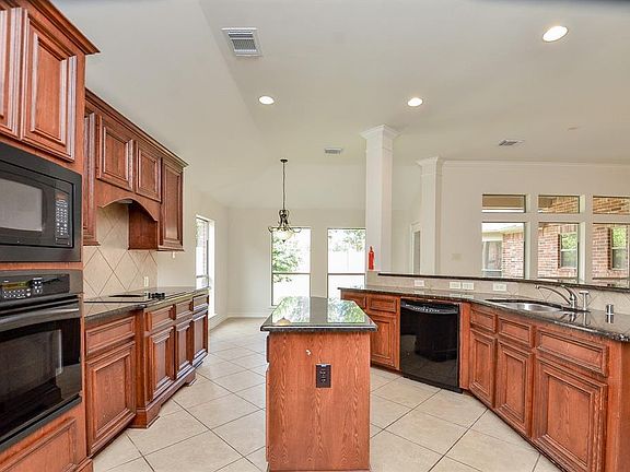3rd image of 17506 Driftwood Prairie Ln