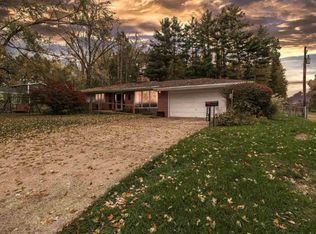 59740 Locust Rd, South Bend, IN 46614