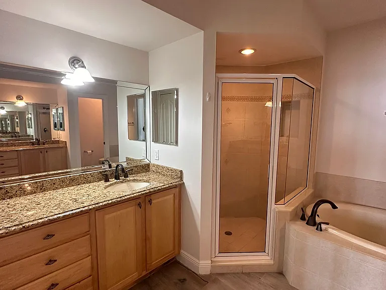 3702 NE Indian River Dr #201 — Photo 9