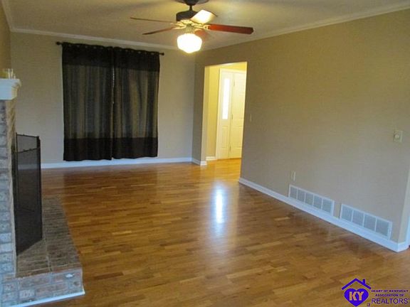 5th image of 2029 Oak Meadow Dr