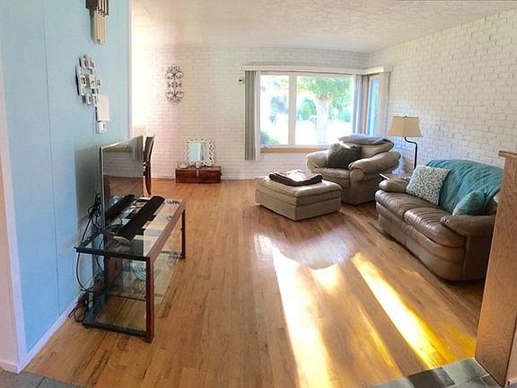 3rd image of 5535 Mary Ann Ct