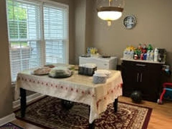 3rd image of 30 Cedar Knoll Dr