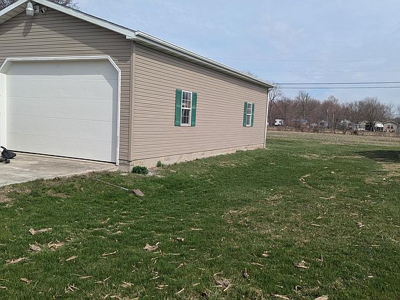 5th image of 5290 Lake Dr