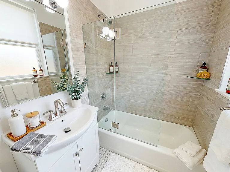 2031 Commonwealth Ave #16 — Photo 13