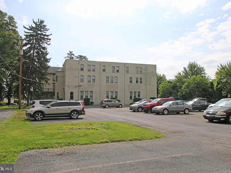 12 S Filbert St #C2 — Photo 7