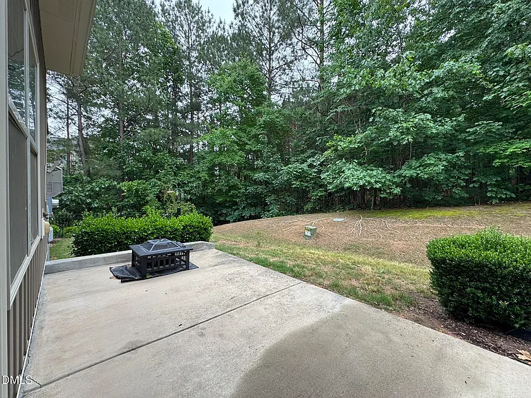 202 Cypress Hill Ln — Photo 29