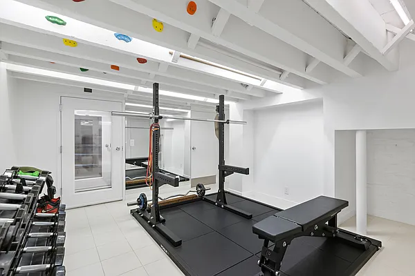 Sold by Compass | media 31