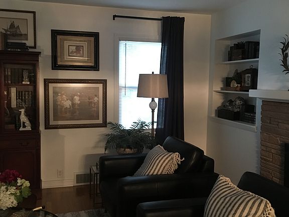 2nd image of 8333 W Lorraine Pl