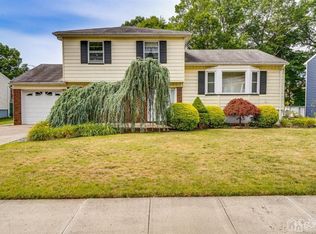 832 Curie Rd, North Brunswick, NJ 08902