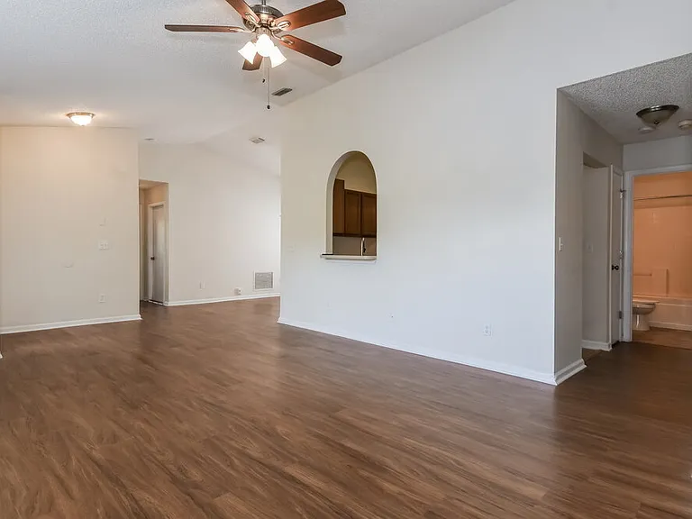 175 Nadia Michelle Ct S — Photo 3