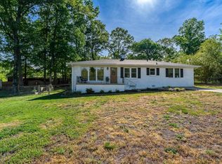 23 Blue Mountain Dr, Greenville, SC 29617
