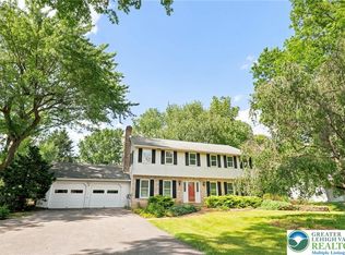 613 E Macada Rd, Bethlehem, PA 18017