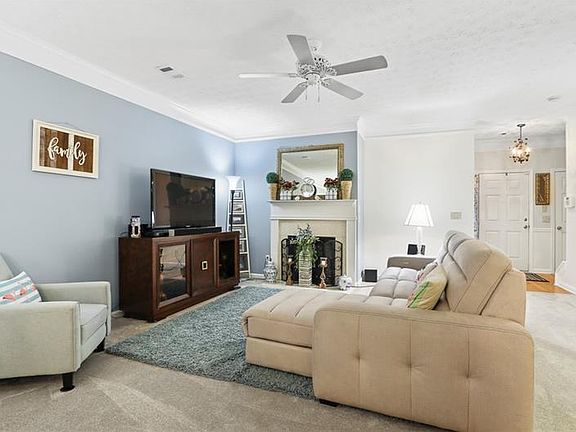 3rd image of 1559 River Main Ct