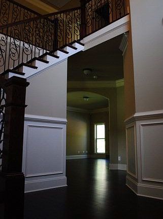 5th image of 303 Cypressglade Ln