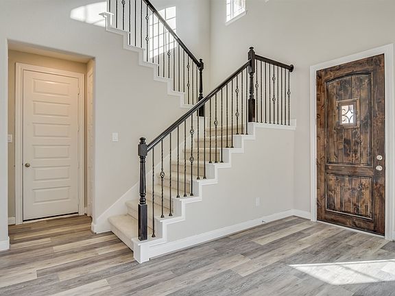5th image of 2213 Rocky Shores Ln