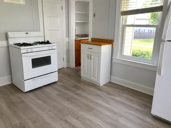 12 Kilby St #12, Woburn, MA 01801