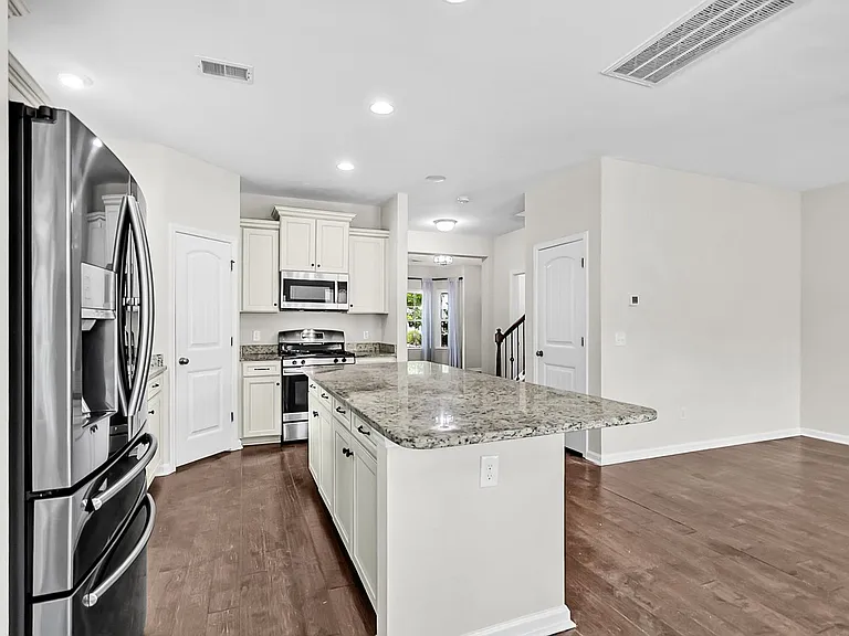 1718 Emmets Rd — Photo 22