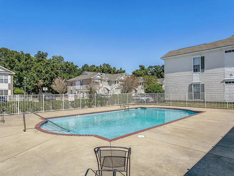 7101 Joy St #H7 — Photo 24