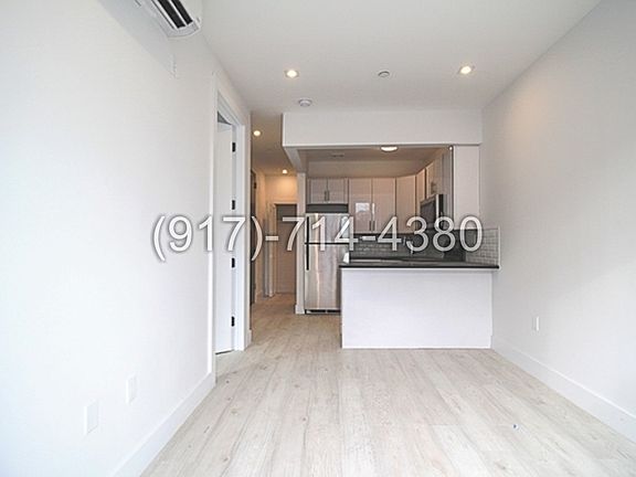 3rd image of 182 Kosciuszko St #3F
