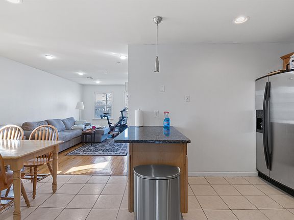 5th image of 80 Tuers Ave