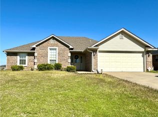 607 Windbrook Ct, Fort Smith, AR 72908