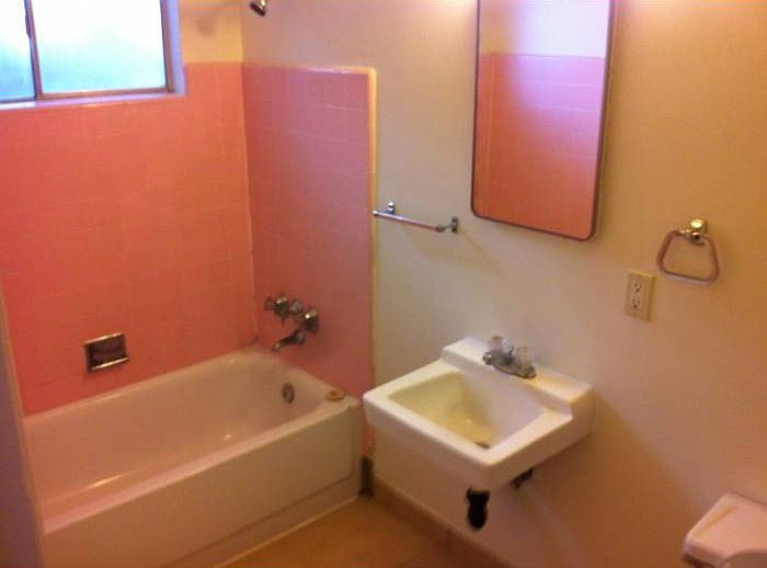 2nd image of 3317 W St APT 6