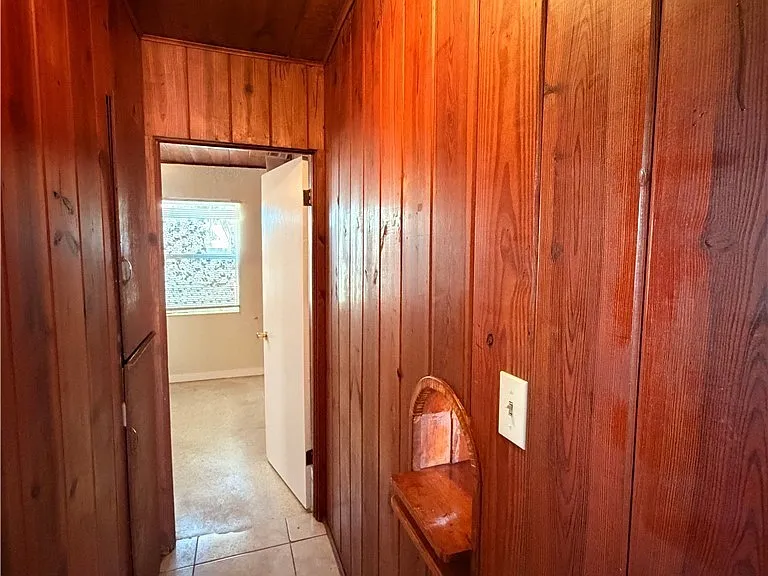 1935 Ricardo Ave — Photo 11