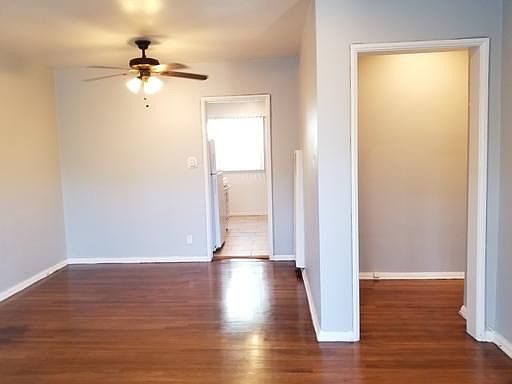 3rd image of 5167 W Olympic Blvd