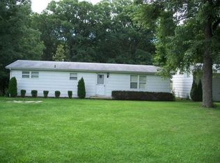 14798 North Ave, Effingham, IL 62401