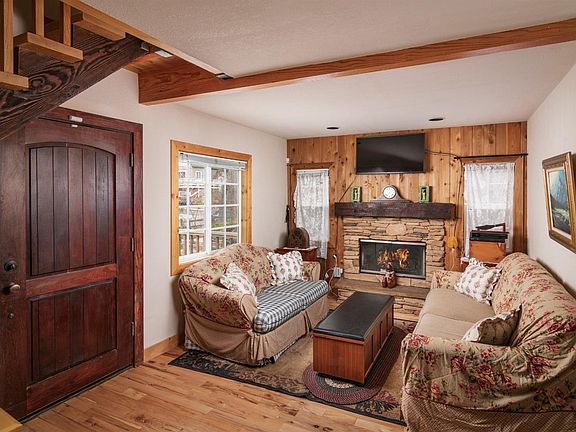 4th image of 333 Heliotrope Dr