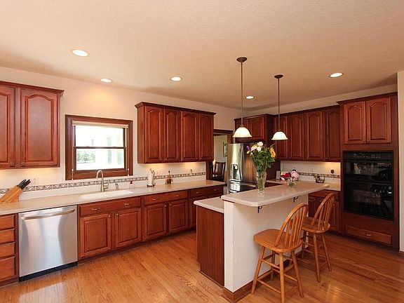 4th image of 7376 Kemperwood Ct