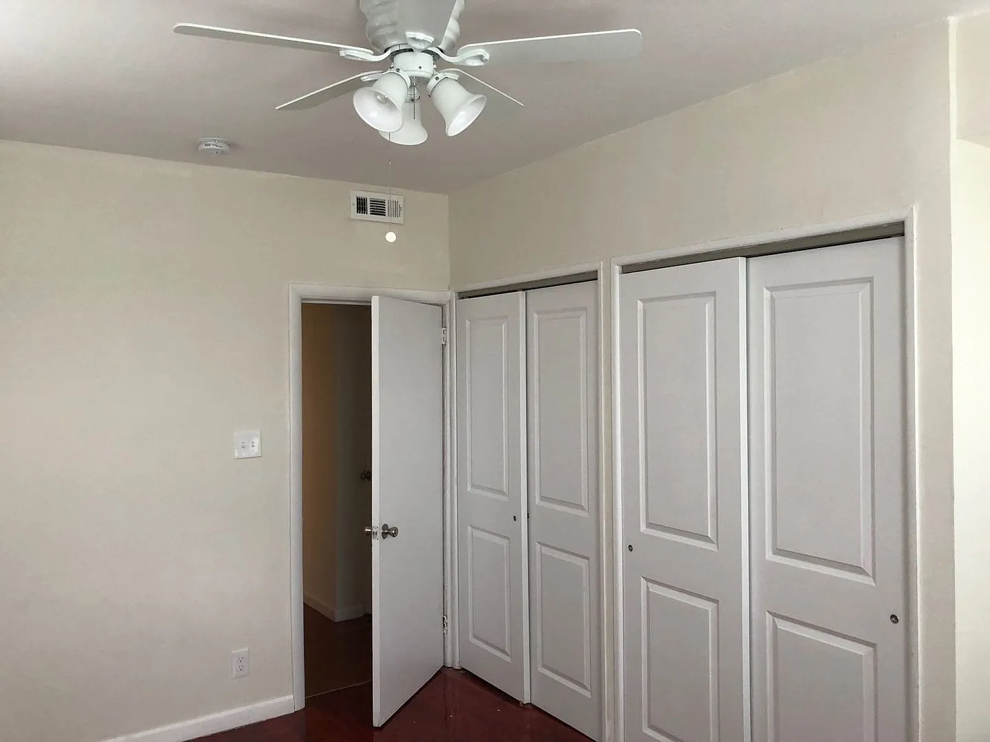 2232 Tasker Street — Photo 3