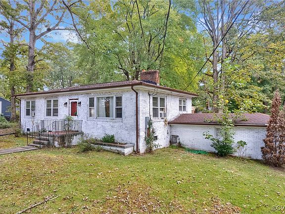3rd image of 428 S Park Dr