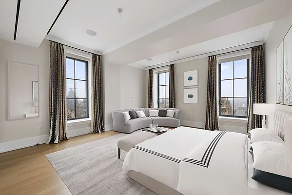 Rented by Compass | media 24