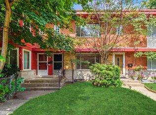 9144 Niles Center Rd #B, Skokie, IL 60076