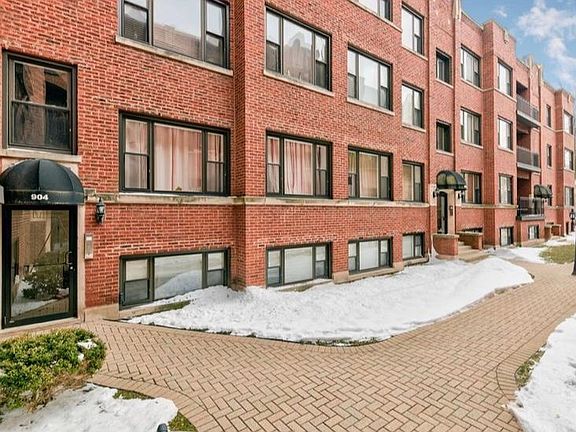 4th image of 904 W Winona St #3
