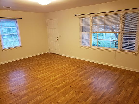 5th image of 128 Norge Ln #B