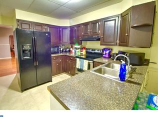 1136 Spring St, Reading, PA 19604