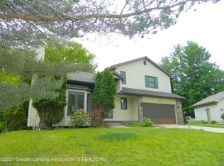 4243 Hidden Meadows Ct, Okemos, MI 48864