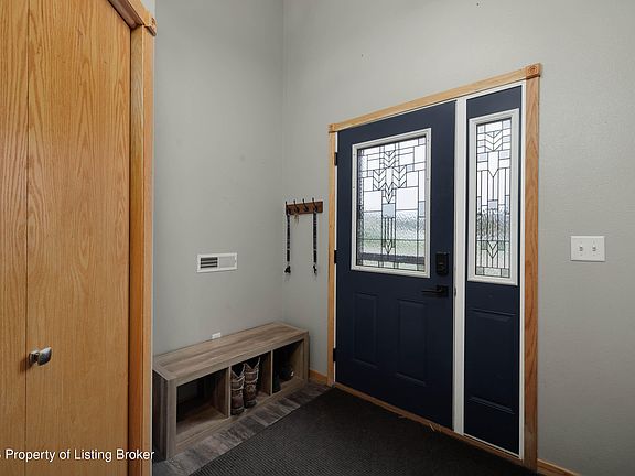 4th image of 2841 Prairie Oak Dr