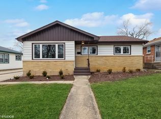 848 Countryside Hwy, Mundelein, IL