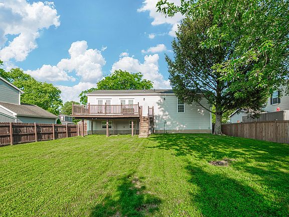 3rd image of 5968 Waterview Dr
