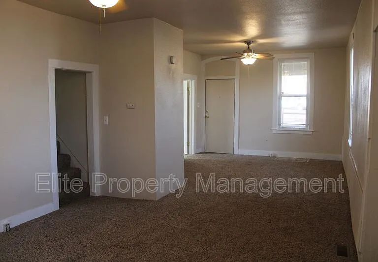1026 W 13th St — Photo 3