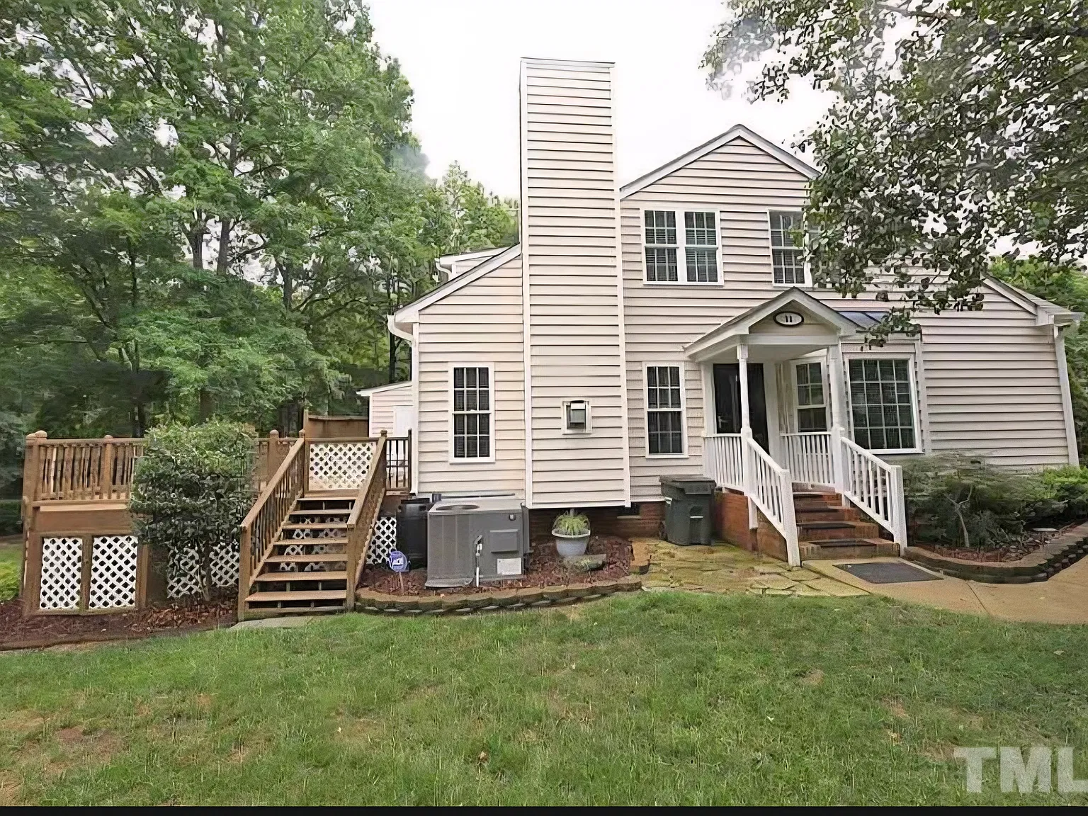 3 bed, 1700 sqft, $2,100 — Photo 1