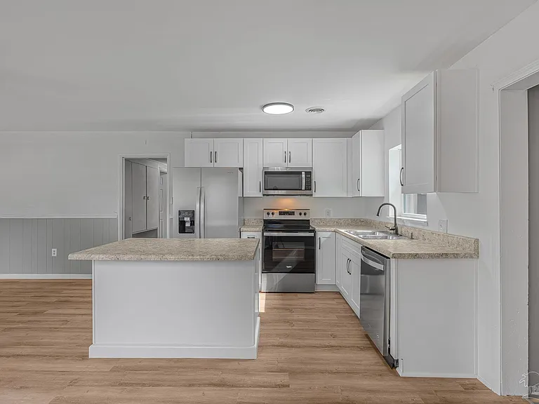3211 Torres Ave — Photo 18