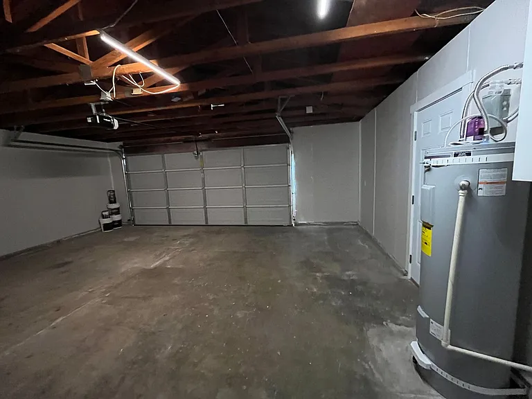 4288 Bradley Dr — Photo 27