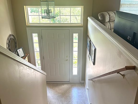 3rd image of 2482 Anna Way